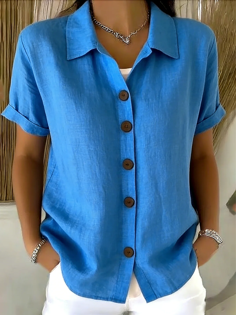 Avery™ Blusa con botones en la parte delantera